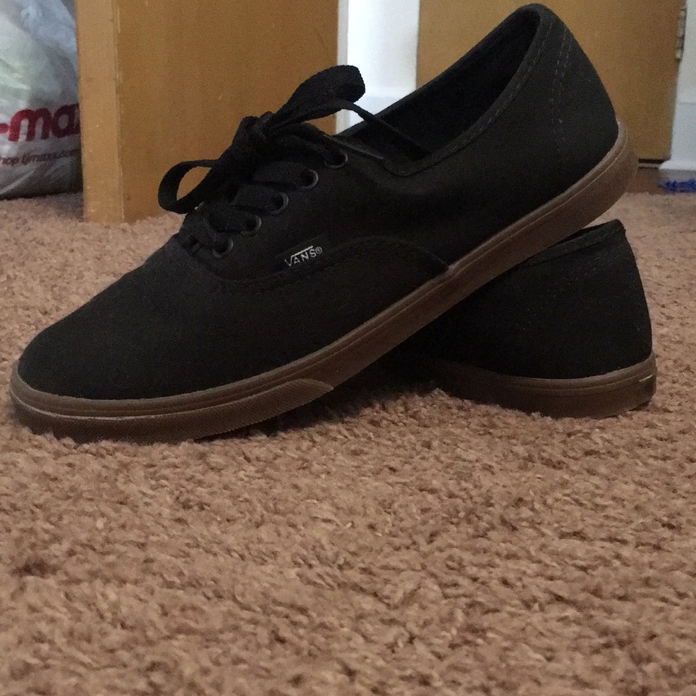 Women’s vans size 8.5